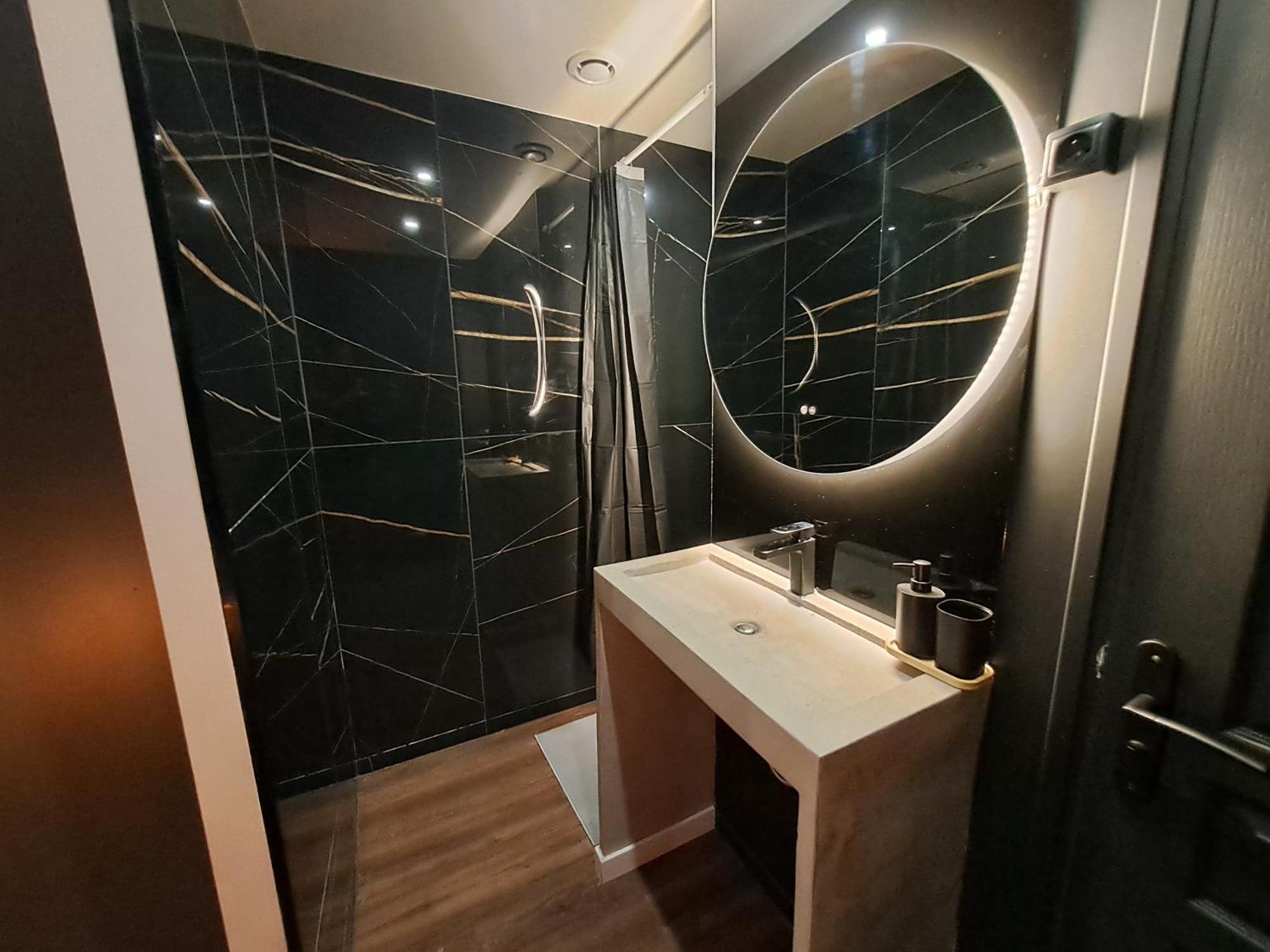 Belle Suite Metro 14 Paris Орли Екстериор снимка
